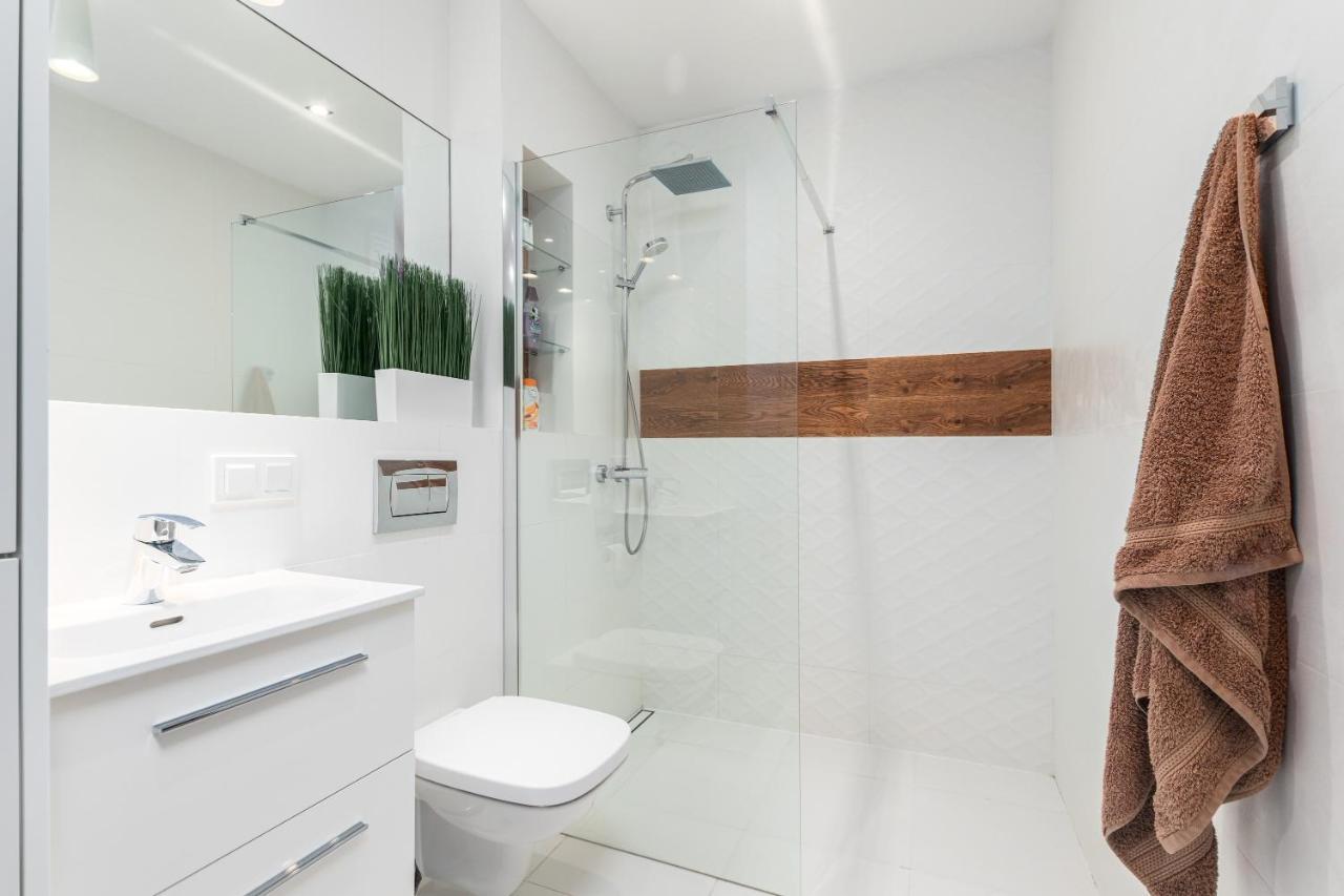Bg Apartments Grzybowska วอร์ซอ ภายนอก รูปภาพ
